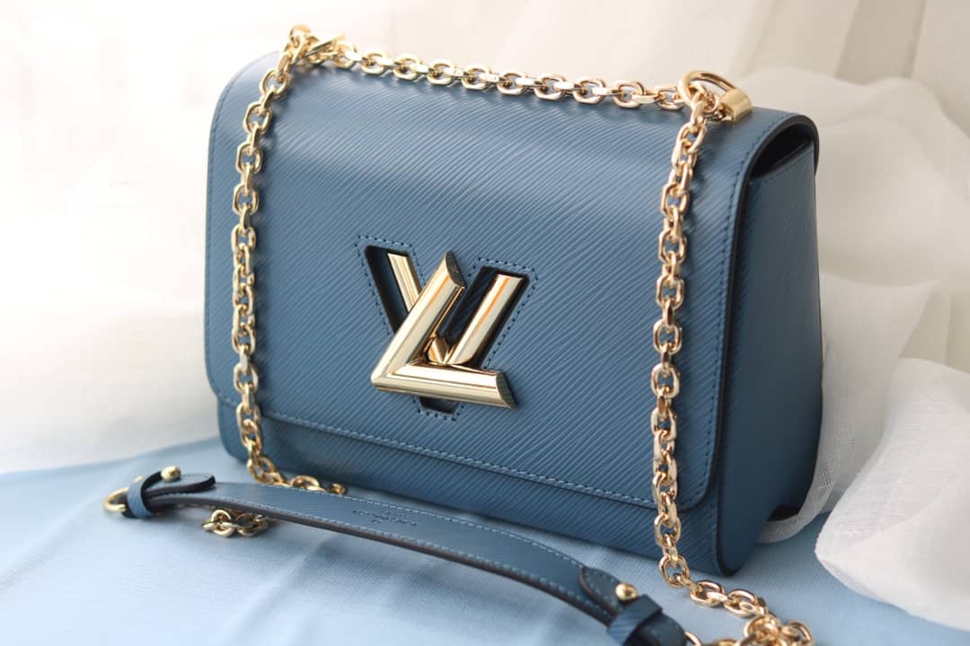 L0vis Vvtt0n Twist Bag Blue Replica M50281
