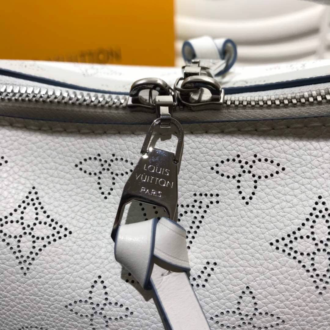 L0vis Vvtt0n Beaubourg Hobo MM Mahina Leather Replica White M56073