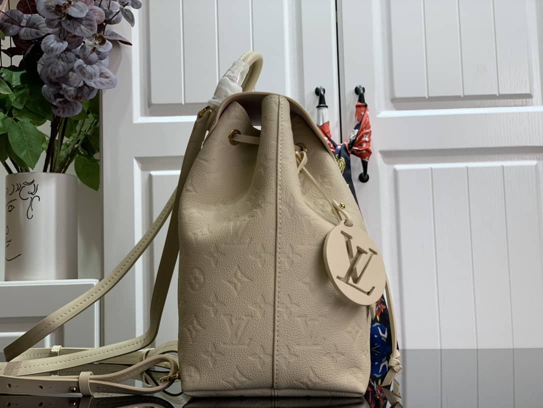 L0vis Vvtt0n Ann Platt Montsouris PM Noir Leather Replica Backpack Beige M45205