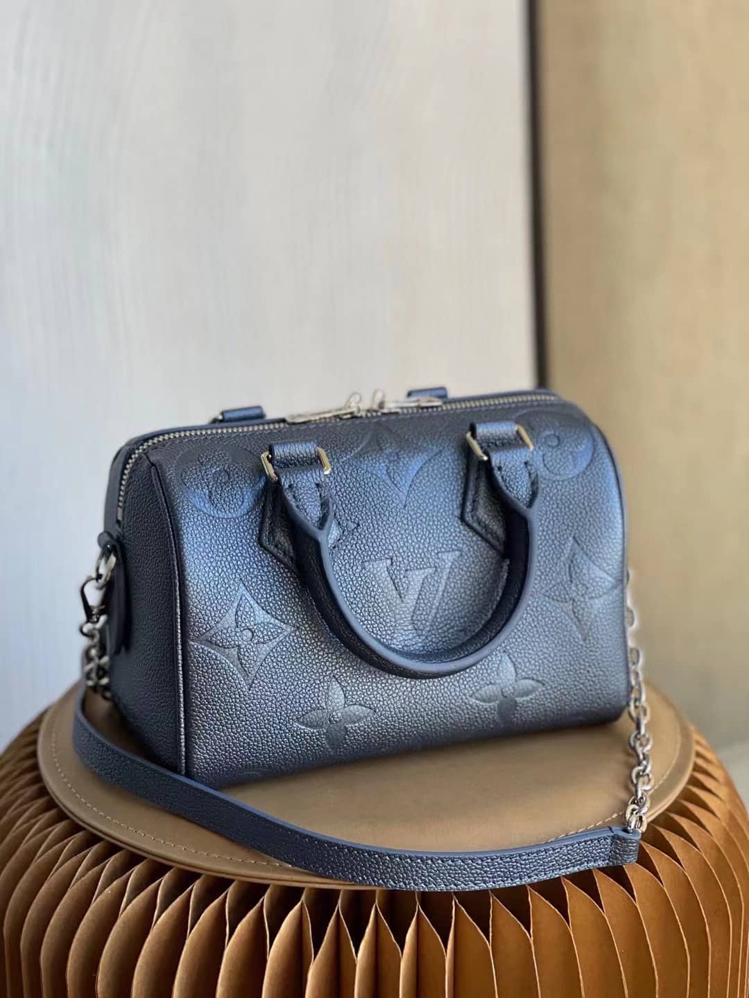 L0vis Vvtt0n Speedy Bandouliere 20 Blue M58958 Replica Shoulder Bag