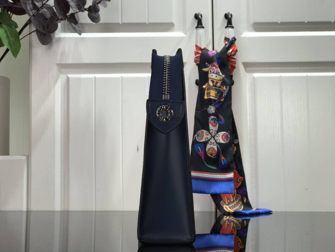 L0vis Vvtt0n Replica Pochette Voyage MM Epi Damier Leather Blue M56827