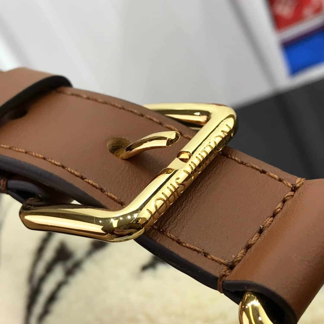 L0vis Vvtt0n Giant Monogram Teddy MM Replica Waist Bag M55425