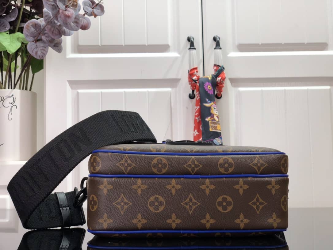 L0vis Vvtt0n Lock Monogram Macassar Canvas Messenger Bag Replica M45806