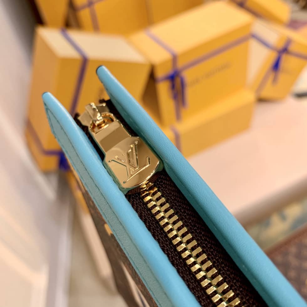 L0vis Vvtt0n Pochette Voyage Monogram Brown M81204 Replica