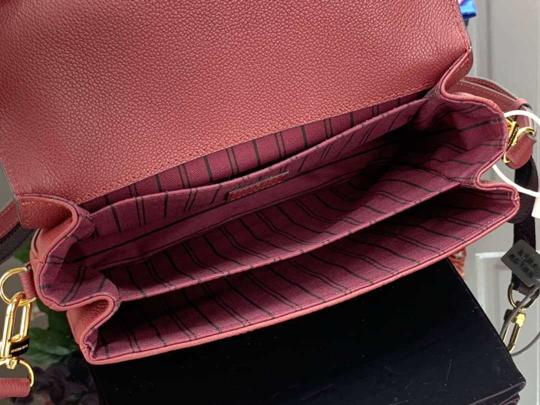 L0vis Vvtt0n Pochette Metis Marine Leather M44071 Replica Shoulder Bag