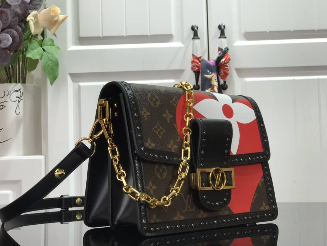 L0vis Vvtt0n Game On Dauphine MM Replica Bag M57448