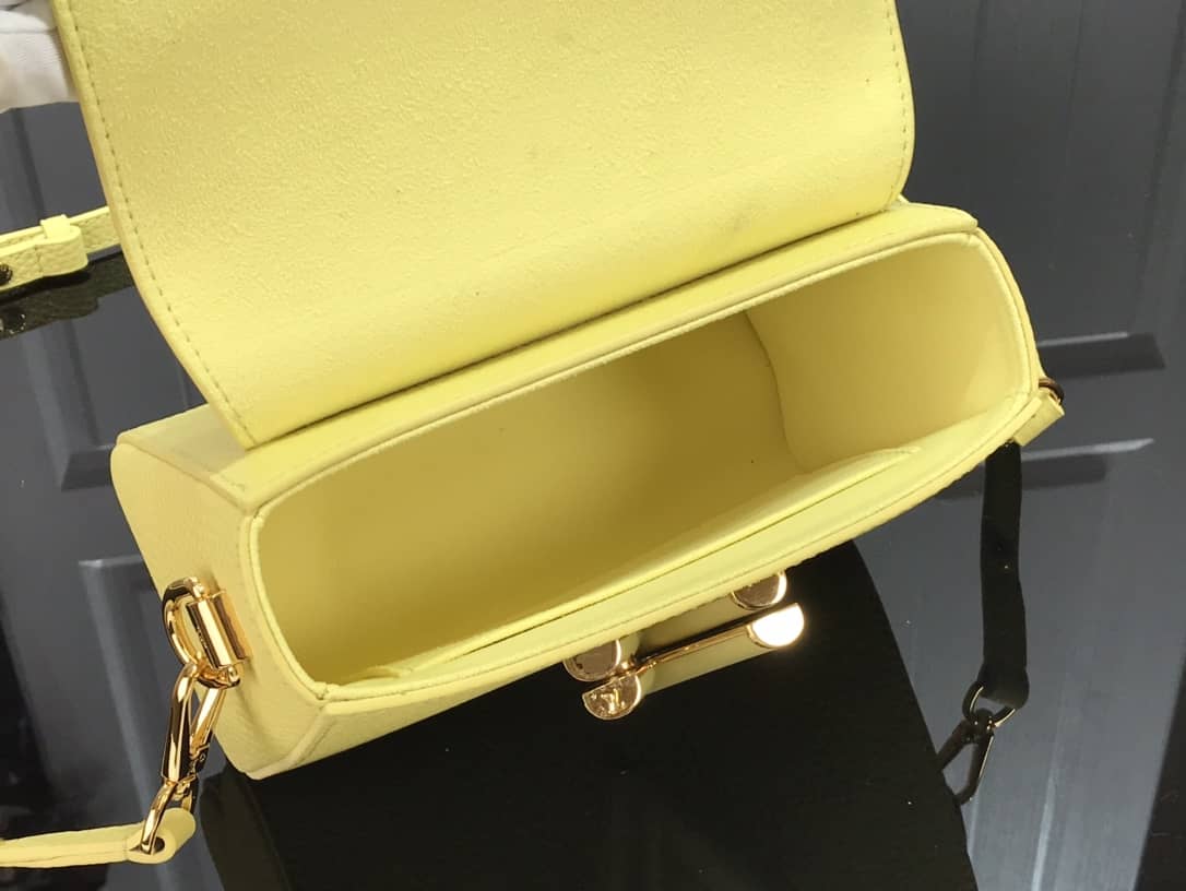 L0vis Vvtt0n Replica Bags Twist PM Pondichery Taurillon Replica Leather Bag Yellow M58691