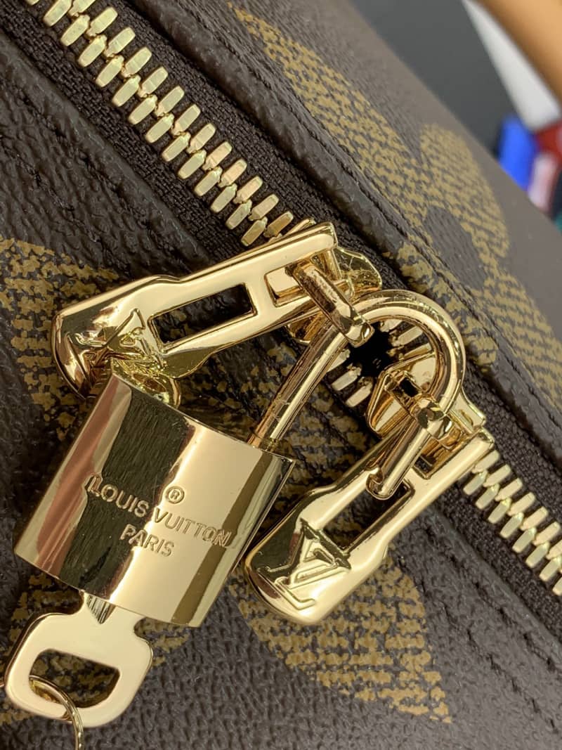 L0vis Vvtt0n Monogram Giant Speedy Bandouliere 30 Replica Bag M44602