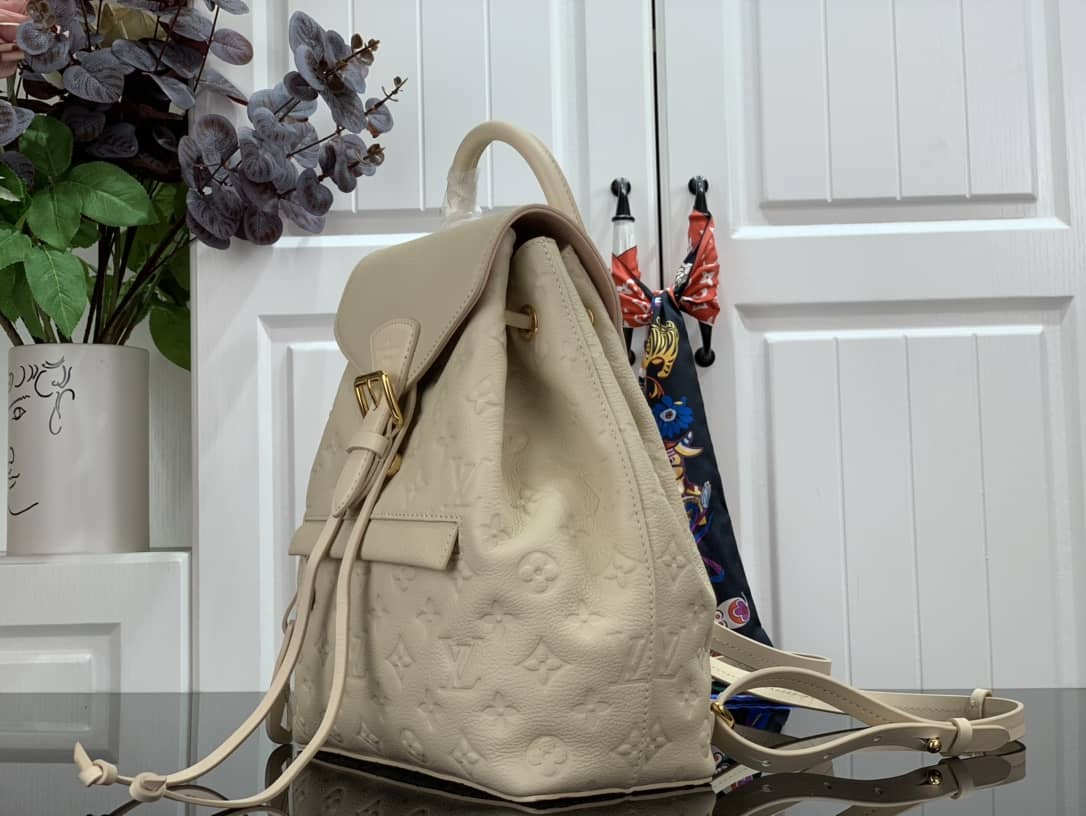L0vis Vvtt0n Ann Platt Montsouris PM Noir Leather Replica Backpack Cream M45205