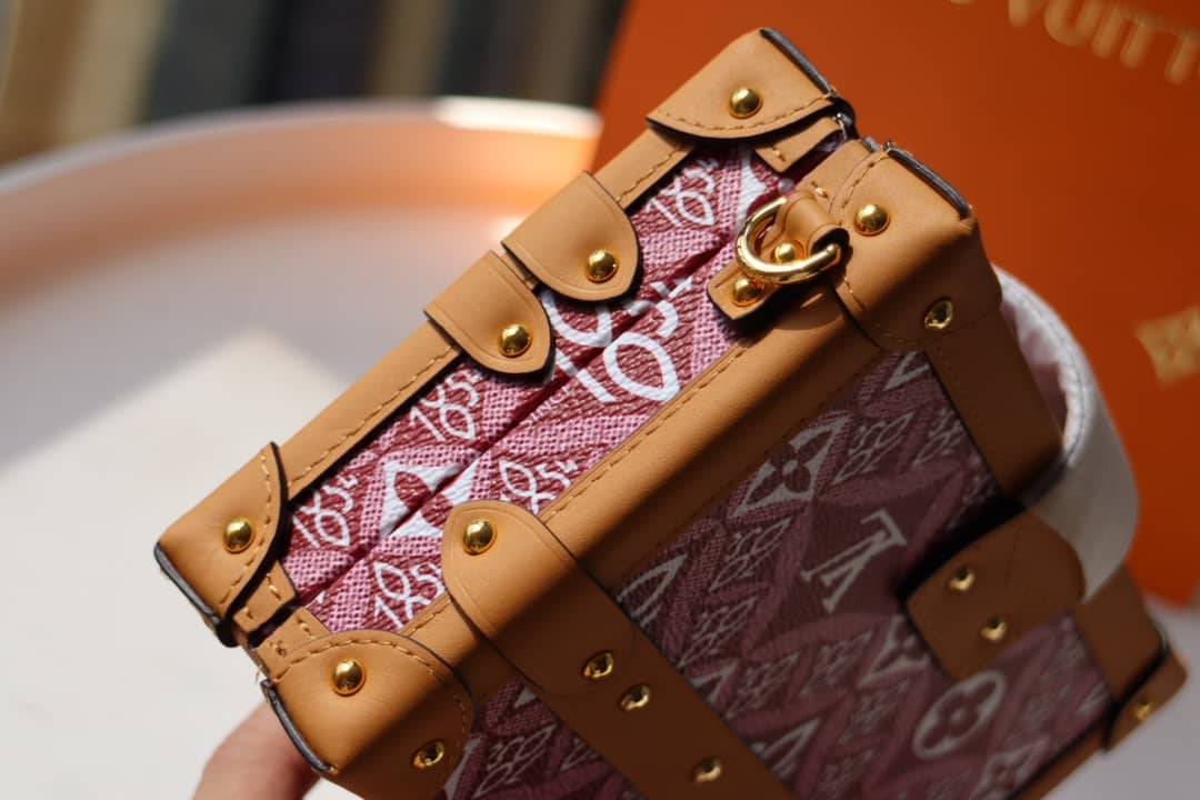 L0vis Vvtt0n Petite Malle Monogram Canvas Replica Bag Red M40273