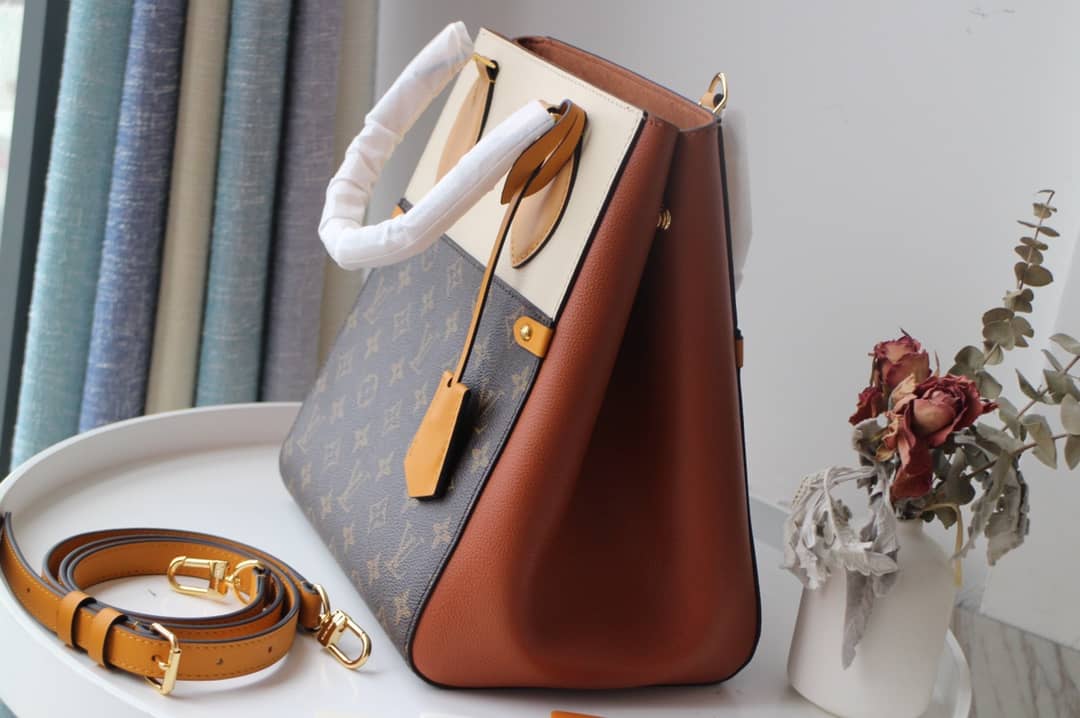 L0vis Vvtt0n Monogram Fold MM 2way Tote Replica White M45409