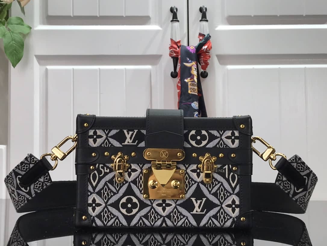 L0vis Vvtt0n Since 1854 Petite Malle Replica Bag Black M57212