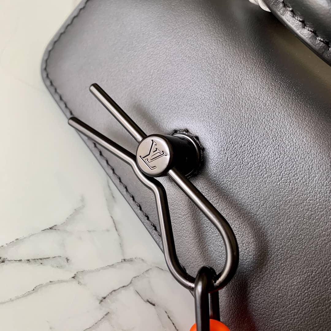 L0vis Vvtt0n Steamer XS Replica Crossbody Bag M58707