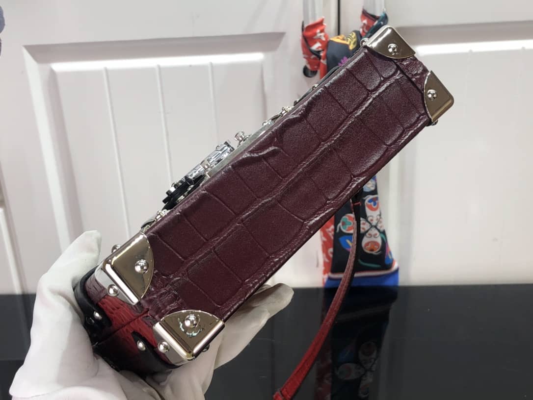 L0vis Vvtt0n Petite Malle Replica Bag Red N94030