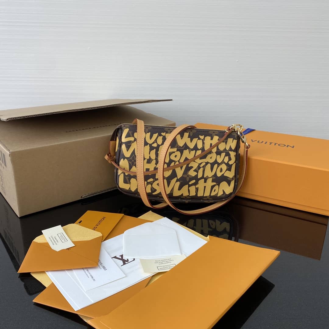 L0vis Vvtt0n Pochette Dupe 2001 Pochette Accessories Graffiti Monogram Bag M51980