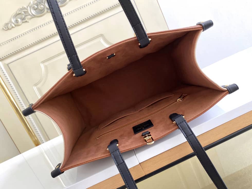 L0vis Vvtt0n Wild At Heart OnTheGo MM M58521 Replica Tote