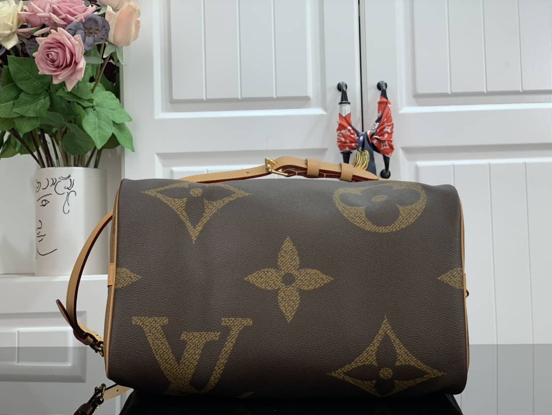 L0vis Vvtt0n Monogram Giant Speedy Bandouliere 30 Replica Bag M44602