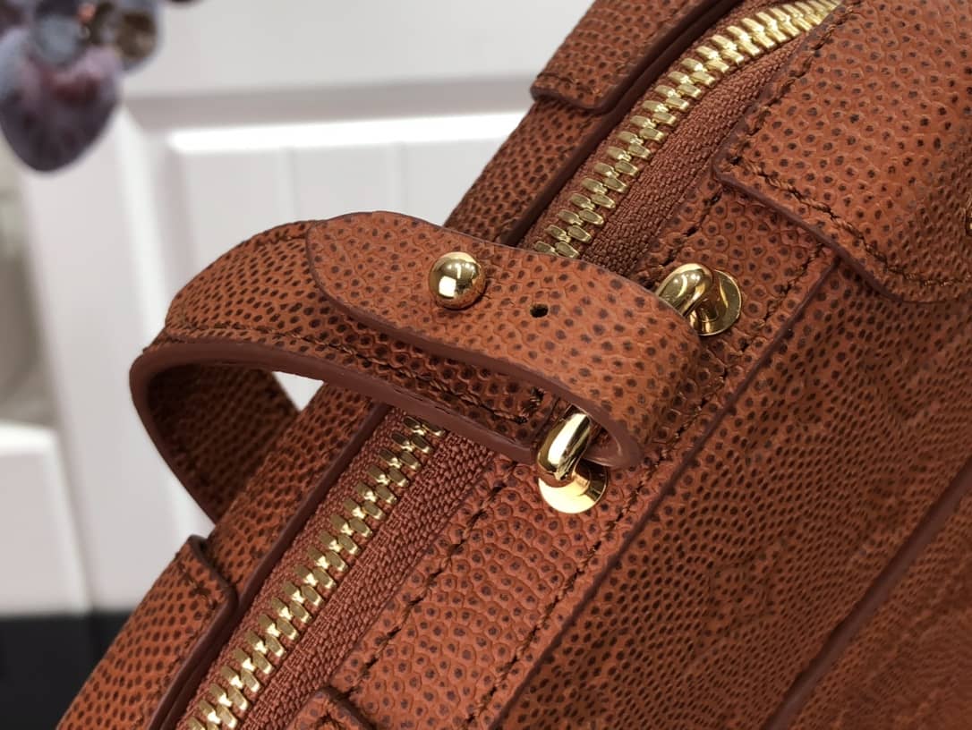 L0vis Vvtt0n Crossbody Dupe Soft Trunk NBA Wearable M80549