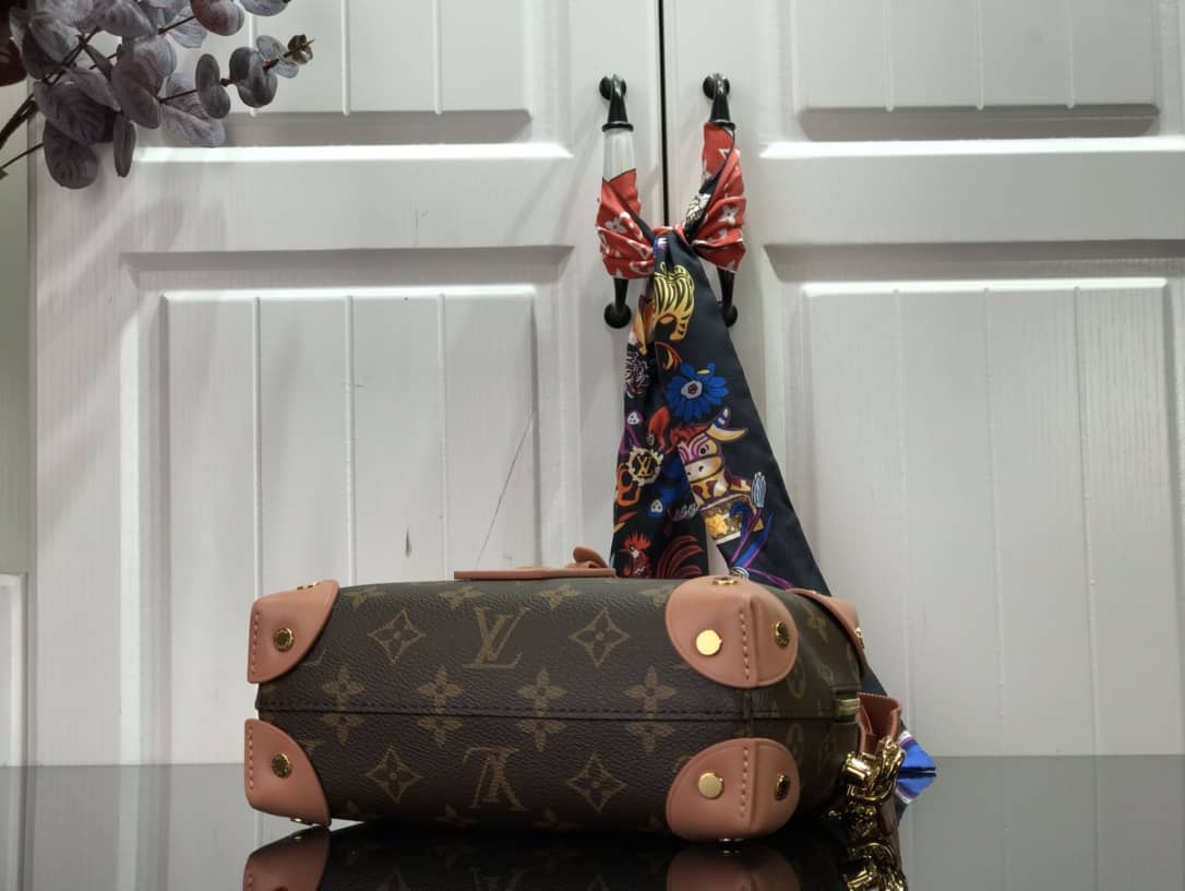 L0vis Vvtt0n Petite Malle Souple Monogram Bag Replica Pink M45571