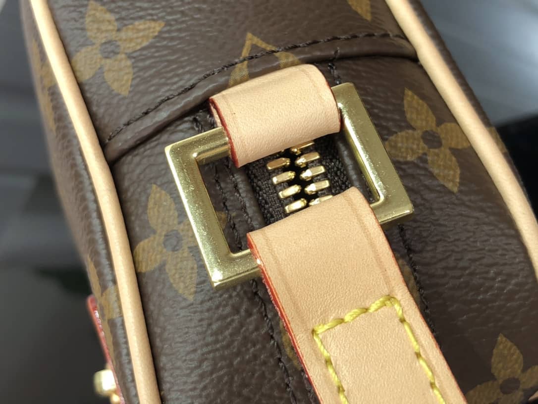 L0vis Vvtt0n Pochette Cite Monogram Replica  Shoulder Bag M51183