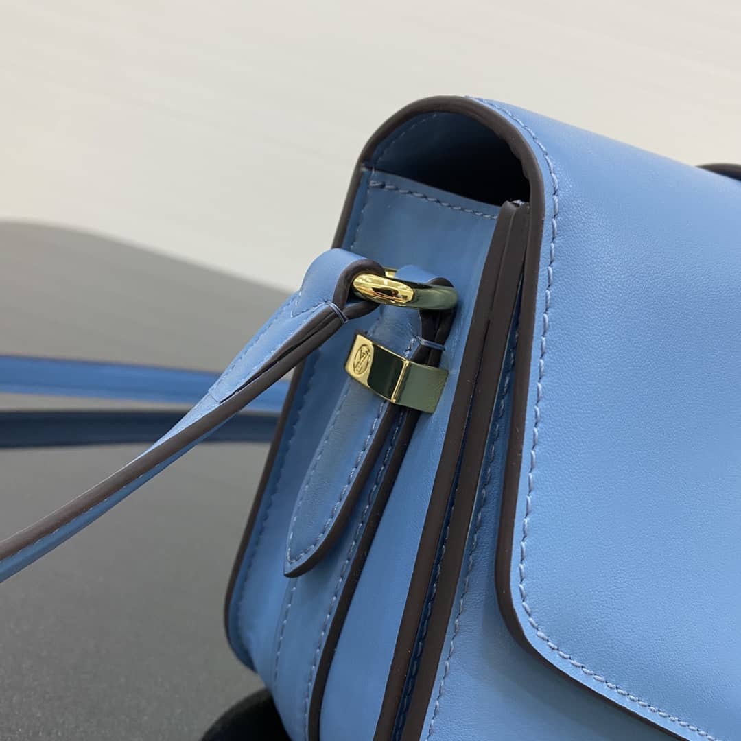 L0vis Vvtt0n Pont 9 Leather Crossbody Bag M55948