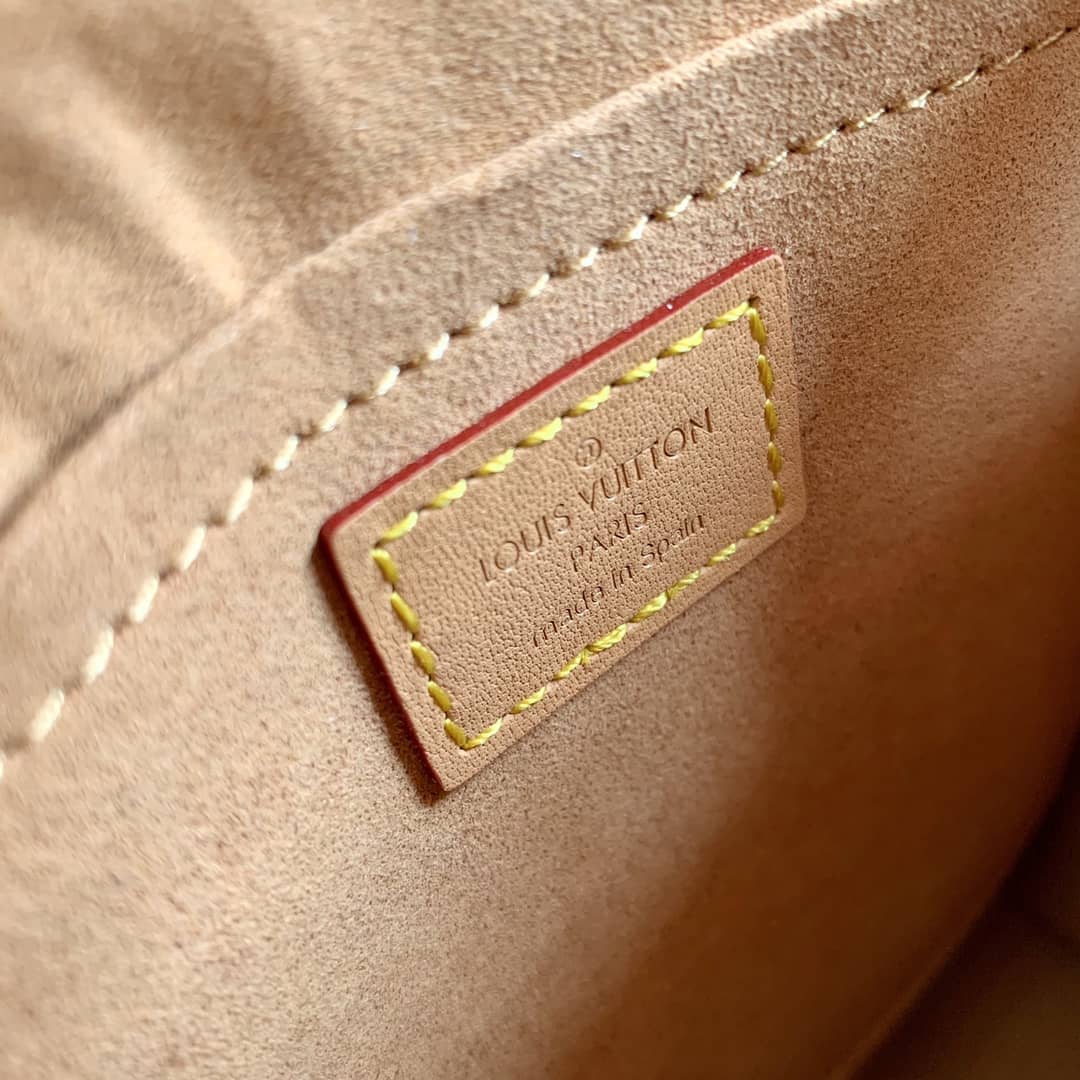 L0vis Vvtt0n Since 1854 Petit Sac Plat Replica Handbag M80288