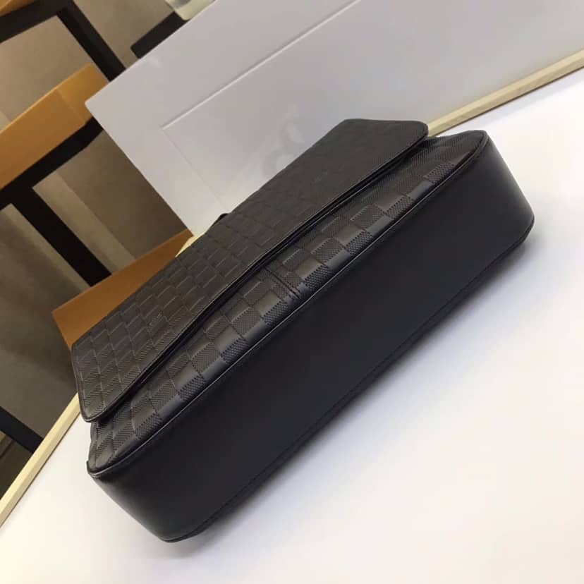 L0vis Vvtt0n District MM Damier Anfini Replica Shoulder Bag N41284