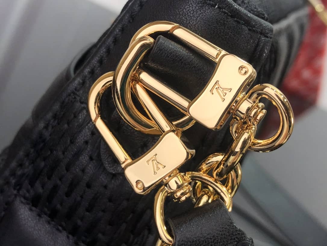 L0vis Vvtt0n Pochette Troca Replica Shoulder Bag Black M59046