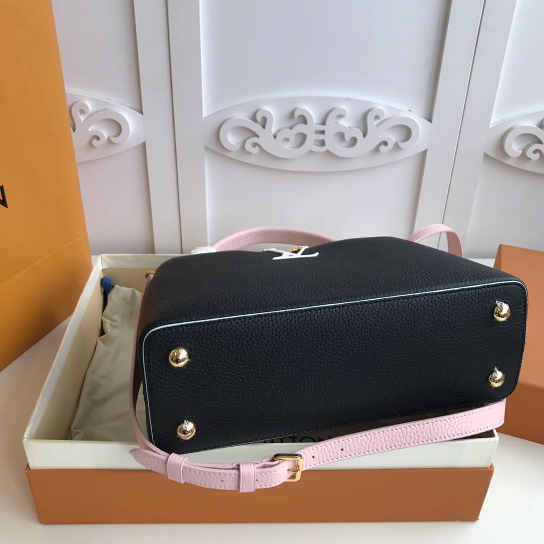 L0vis Vvtt0n Capucines PM Taurillon Bag Replica Black M52988