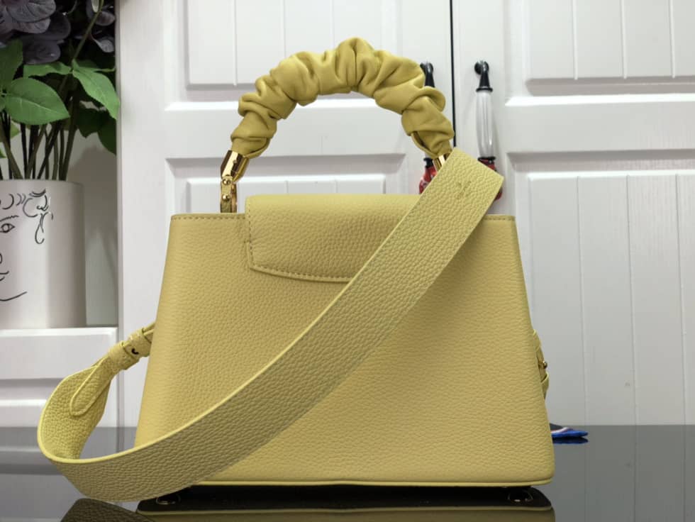 L0vis Vvtt0n Capucines BB Taurillon Leather Bubble Yellow M58694 Replica Shoulder Bag