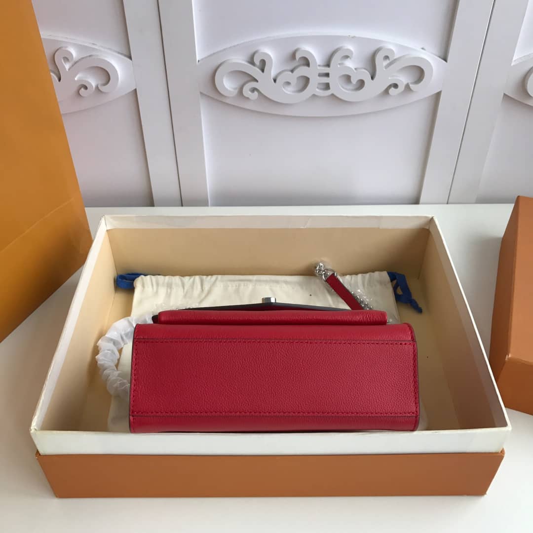 L0vis Vvtt0n MyLockMe BB Calf Chain Replica Shoulder Bag Red M51418