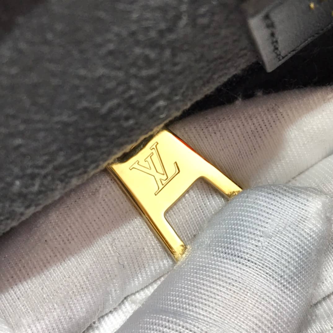 L0vis Vvtt0n Onthego Teddy Shearling Limited GM Tote Replica Black M55421