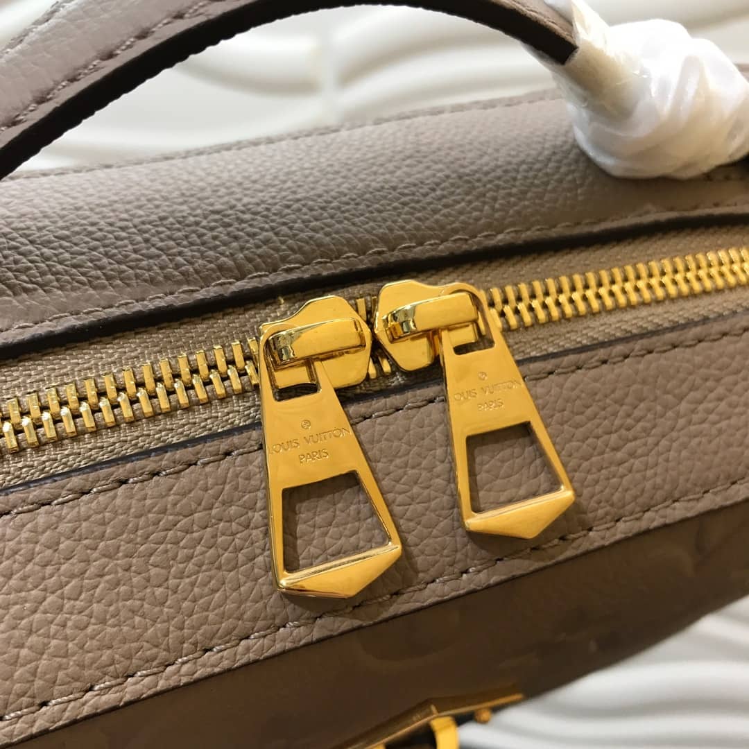 L0vis Vvtt0n Monogram Empreinte Saintonge Replica Bag Gray M44606