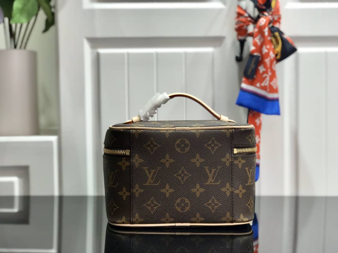 L&V Nice BB Monogram Vanity Replica Bag M42266