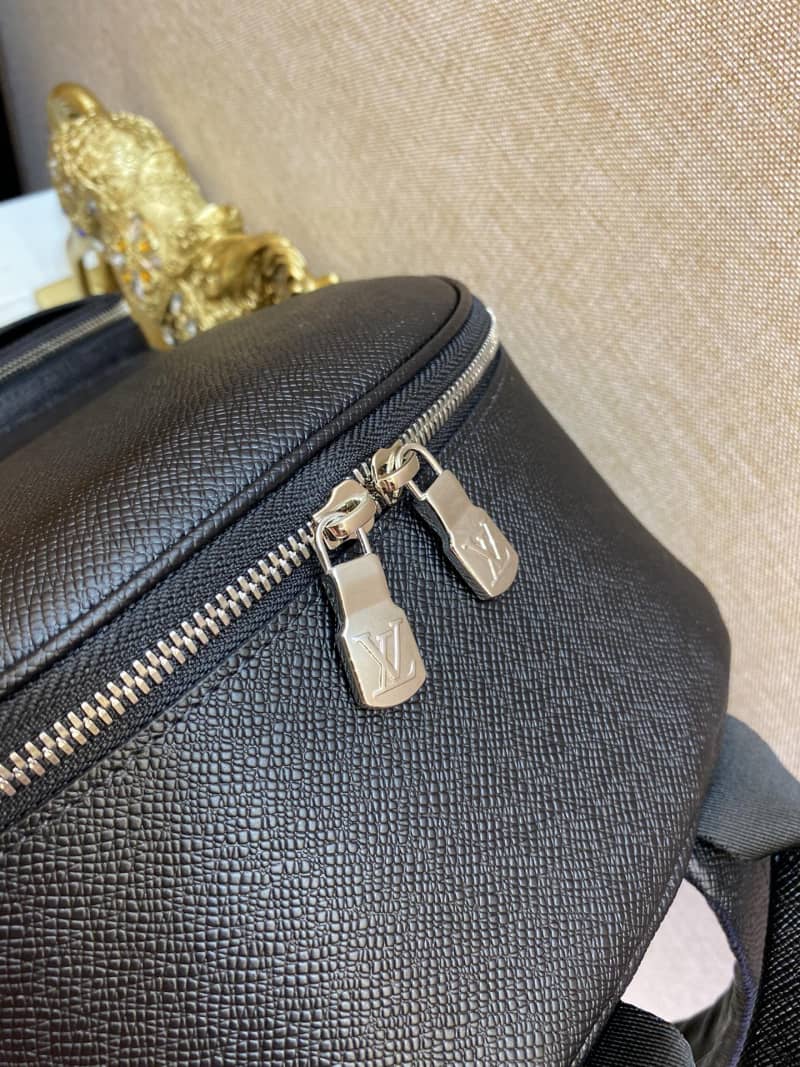 L0vis Vvtt0n Alex Taiga Leather Replica Backpack M30258