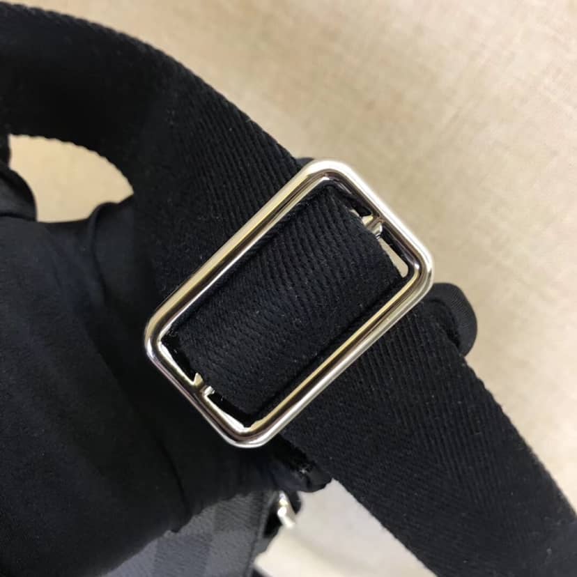 L0vis Vvtt0n Damier Graphite District MM Shoulder Bag Replica N41029