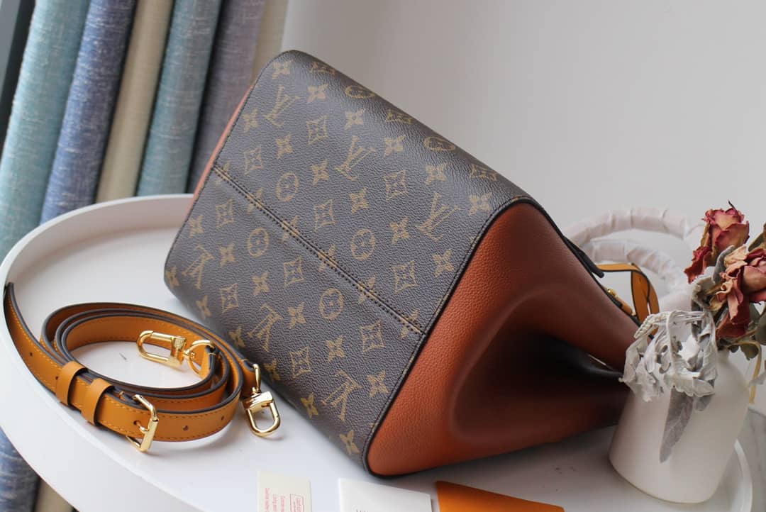 L0vis Vvtt0n Monogram Fold MM 2way Tote Replica White M45409