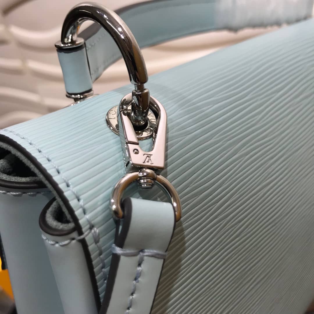 L0vis Vvtt0n Grenelle Pochette Epi Leather Replica Shoulder Bag Blue M55977