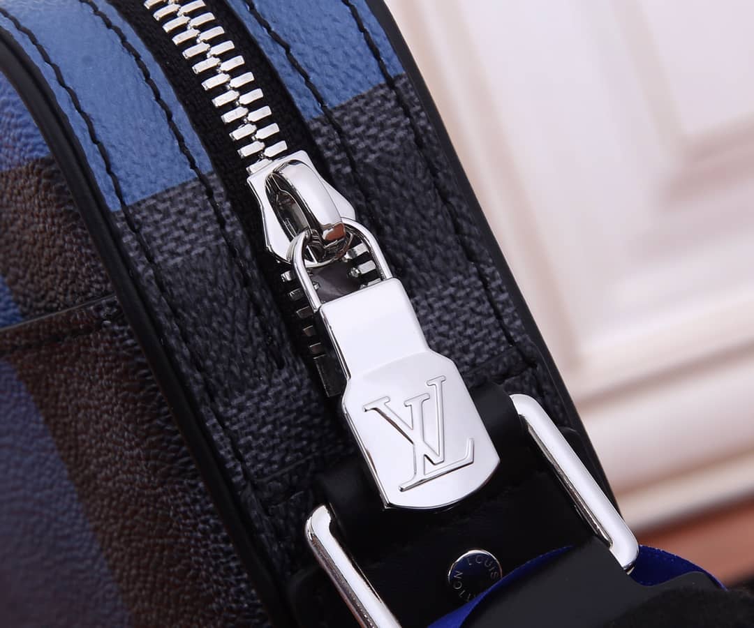 L0vis Vvtt0n Alpha Damier Graphite Giant Messenger Bag Replica Blue N40408