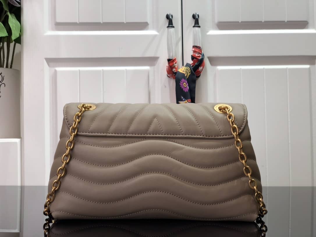 L0vis Vvtt0n New Wave Chain Leather Replica Shoulder Bag Gray M58550