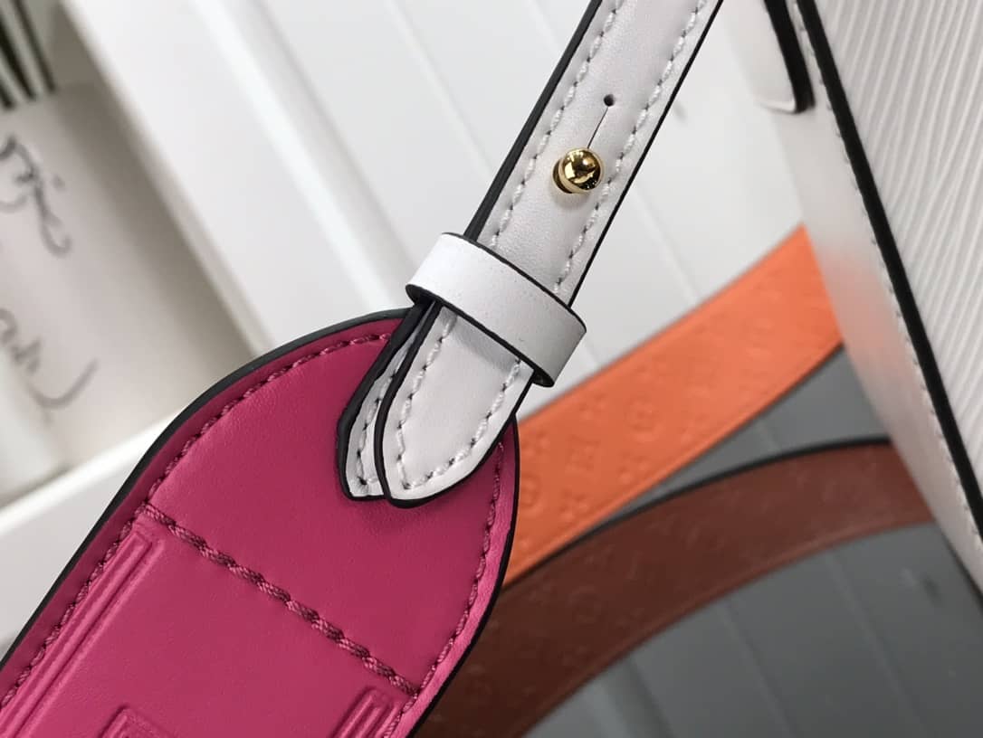 L0vis Vvtt0n Epi leather Twist MM Replica Handbag White M57667