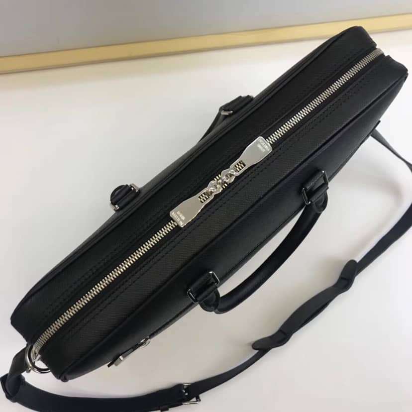 L0vis Vvtt0n Taiga Porte Documents Business Replica M30643