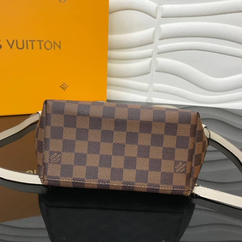 L0vis Vvtt0n Damier Ebene Clapton Replica Backpack Beige N42262