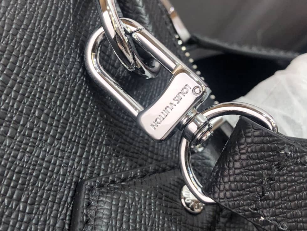 L0vis Vvtt0n Vertical Tote Satchel Shoulder Handbag M30811 Replica Mens Bag