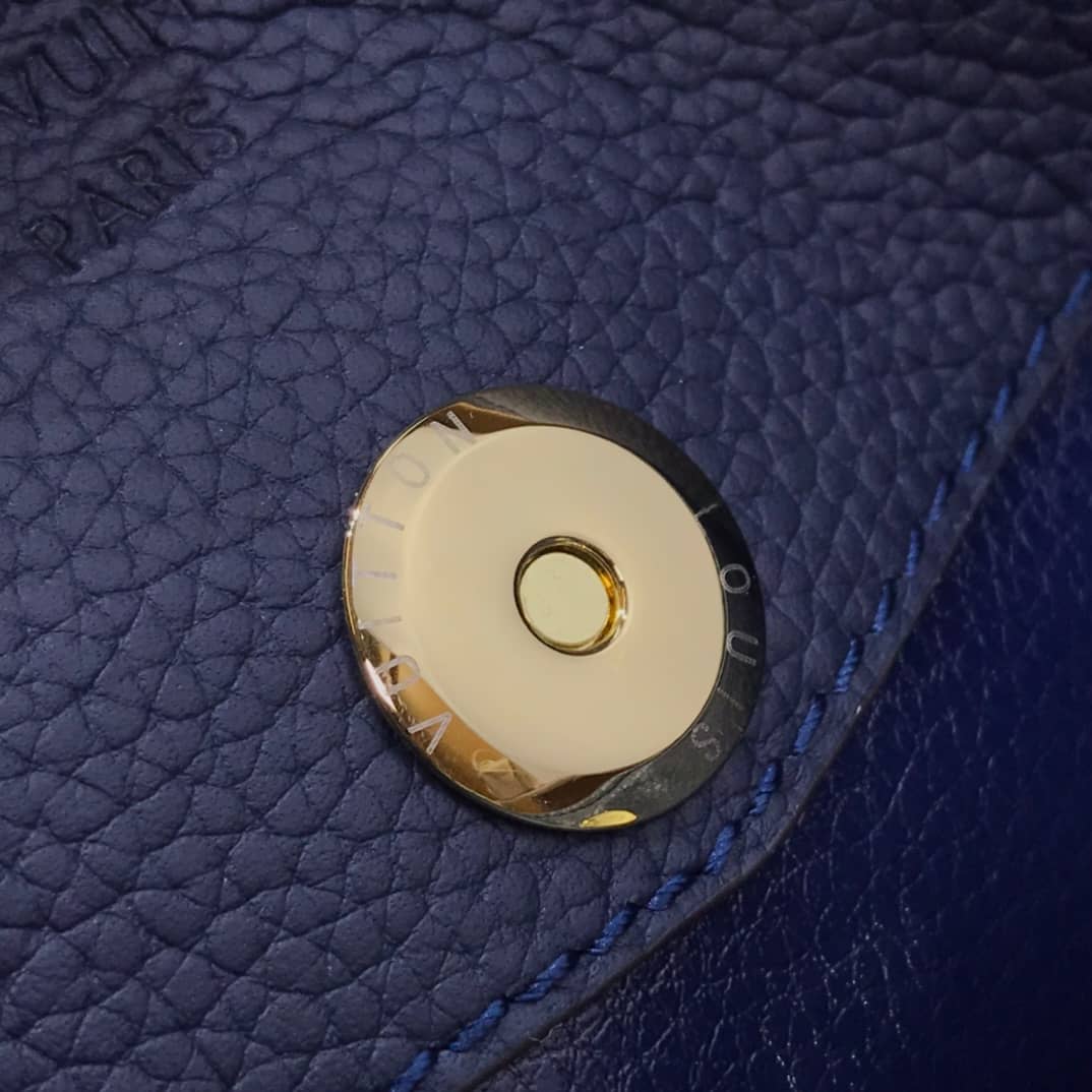 L0vis Vvtt0n Pallas Beauty Case Monogram Canvas Replica Blue M64123