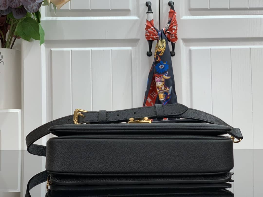 L0vis Vvtt0n Pochette Metis Marine Leather Dark Blue M44071 Replica Shoulder Bag