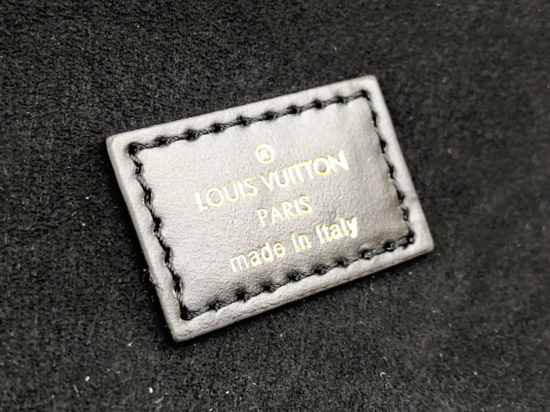 L0vis Vvtt0n Replica Bags Vanity PM Reverse Monogram Coated Canvas Crossbody M45165