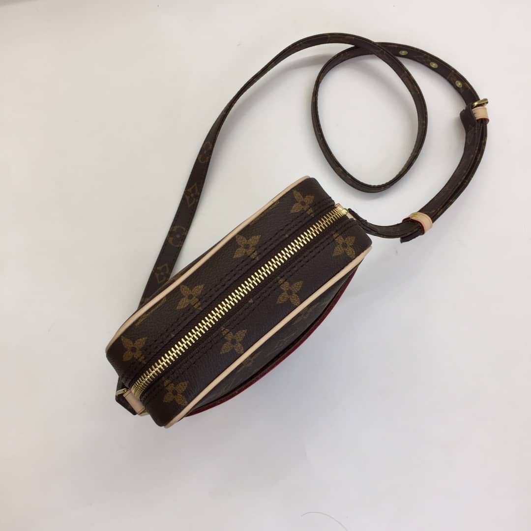 L0vis Vvtt0n Monogram Danube Replica Crossbody Bag M45266