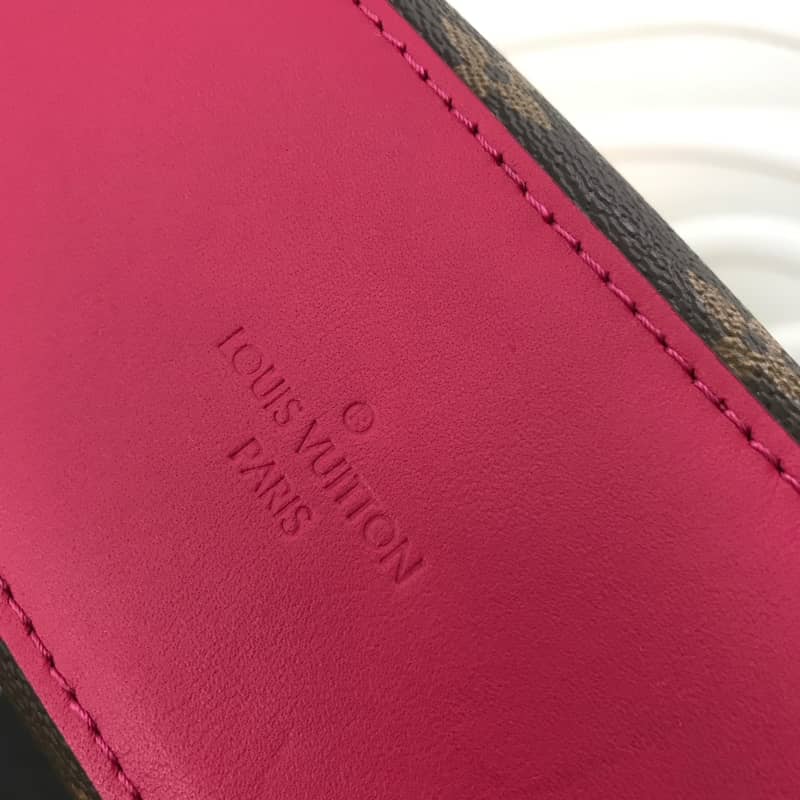 L0vis Vvtt0n Saintonge Monogram Canvas Replica Shoulder Bag Pink Red M43557