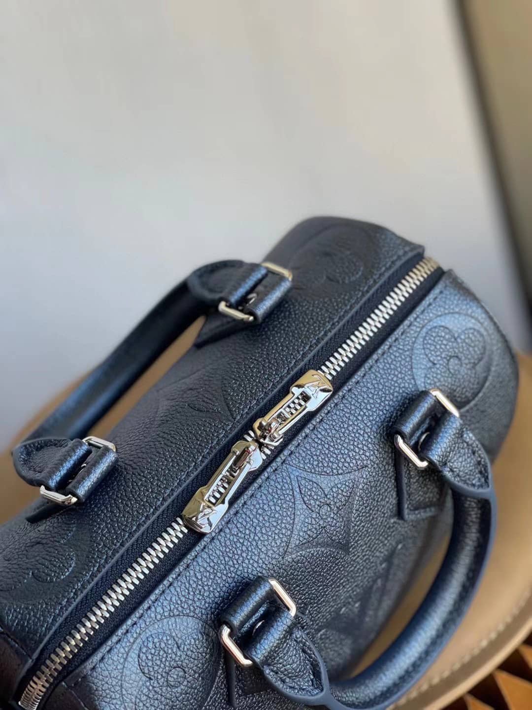 L0vis Vvtt0n Speedy Bandouliere 20 Blue M58958 Replica Shoulder Bag